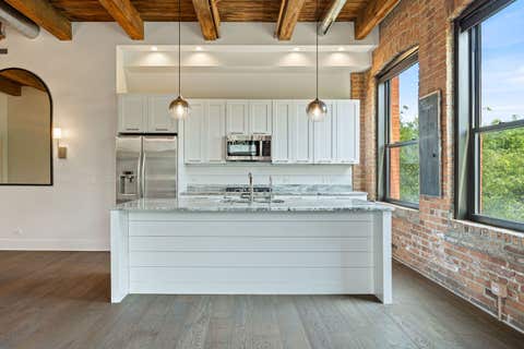 Tiny photo for 1600 S Jefferson Street #201, Chicago, IL 60616 (MLS # 12669010)