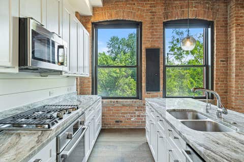 Tiny photo for 1600 S Jefferson Street #201, Chicago, IL 60616 (MLS # 12669010)