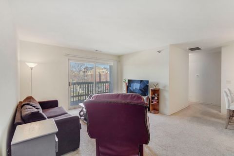 Tiny photo for 208 Glengarry Drive #301, Bloomingdale, IL 60108 (MLS # 12611030)