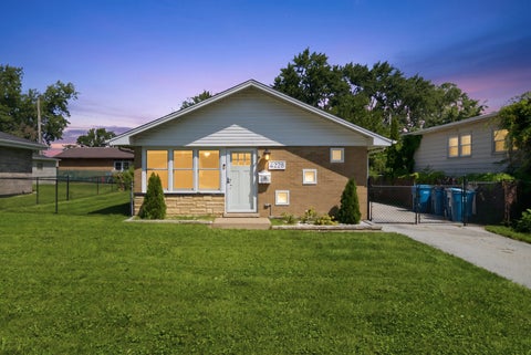 Tiny photo for 4228 W 127th Street, Alsip, IL 60803 (MLS # 12746286)