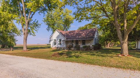 Tiny photo for 31439 Second Street, Chenoa, IL 61726 (MLS # 12493573)