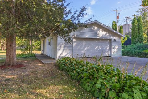 Tiny photo for 31439 Second Street, Chenoa, IL 61726 (MLS # 12493573)