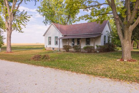 Tiny photo for 31439 Second Street, Chenoa, IL 61726 (MLS # 12493573)