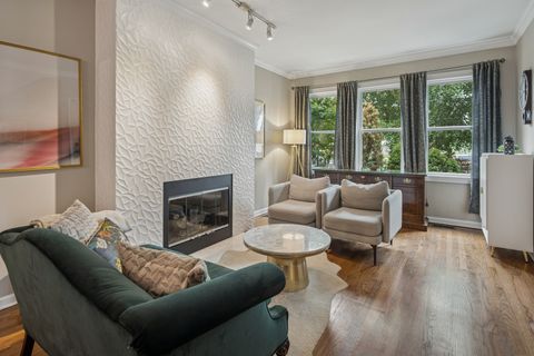 Tiny photo for 1329 N Mohawk Street #1, Chicago, IL 60610 (MLS # 12494644)