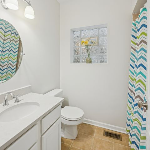 Tiny photo for 1329 N Mohawk Street #1, Chicago, IL 60610 (MLS # 12494644)