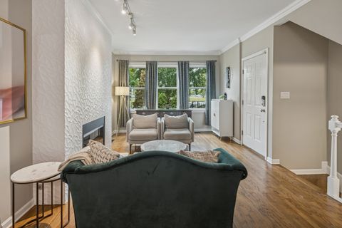 Tiny photo for 1329 N Mohawk Street #1, Chicago, IL 60610 (MLS # 12494644)