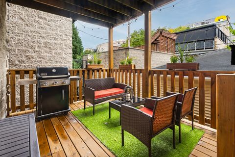 Tiny photo for 1329 N Mohawk Street #1, Chicago, IL 60610 (MLS # 12494644)