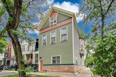 1100 W Wellington Avenue Chicago IL 60657