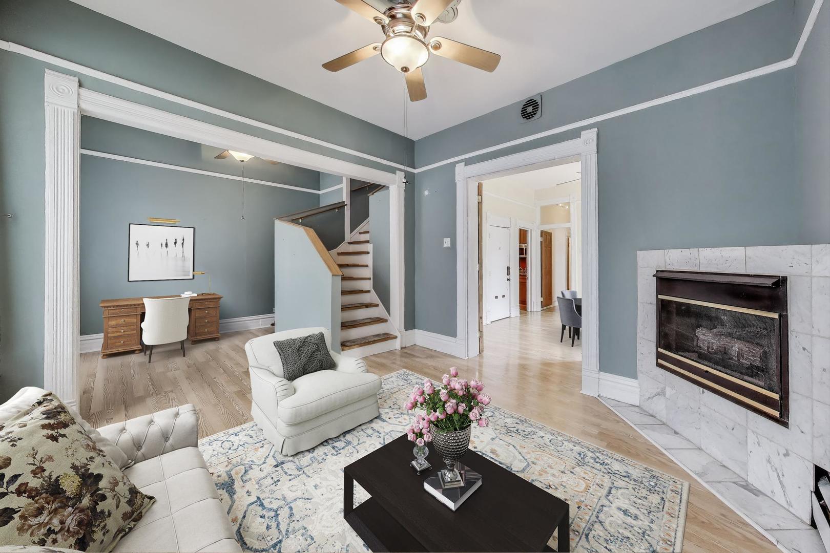 1100 W Wellington Avenue