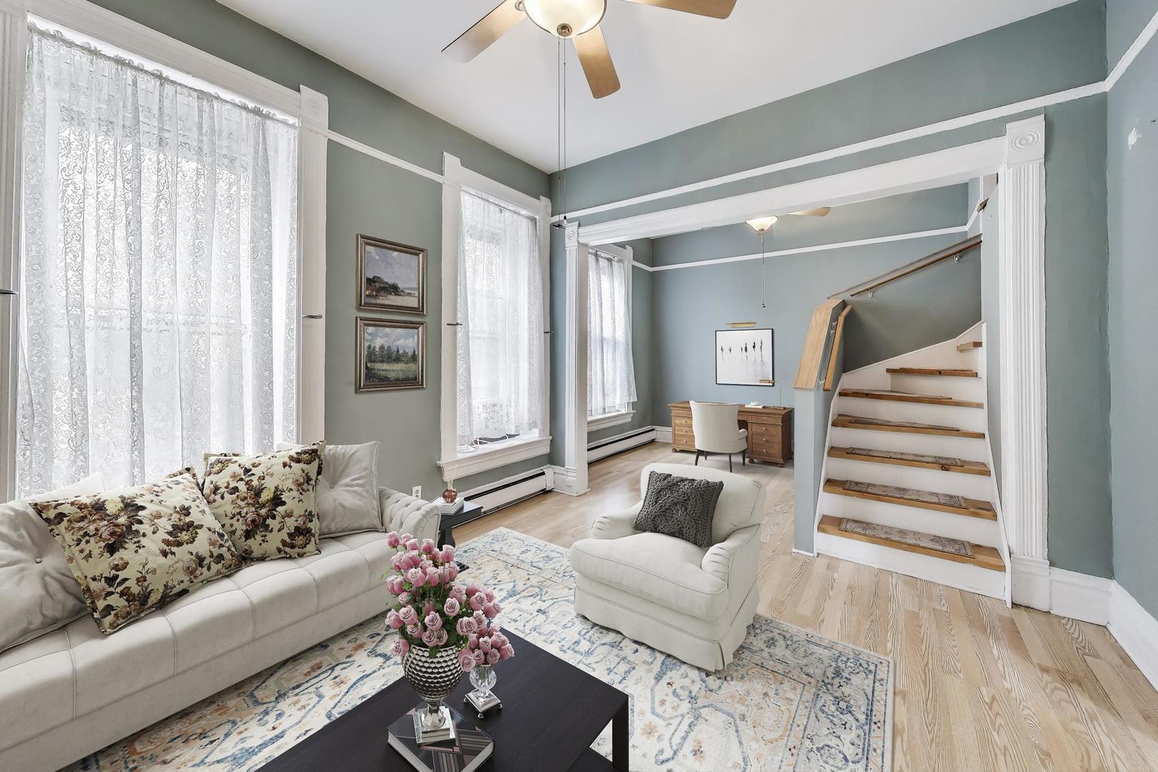 1100 W Wellington Avenue