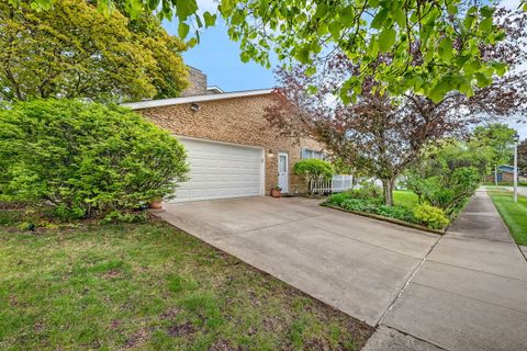 Tiny photo for 3212 Burr Oaks Drive, Joliet, IL 60431 (MLS # 12632807)