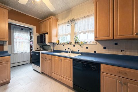 Tiny photo for 118 S william Street, Mount Prospect, IL 60056 (MLS # 12514379)