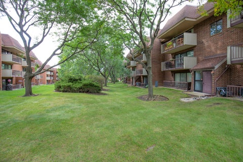 Tiny photo for 211 E JANATA Avenue #3B, Lombard, IL 60148 (MLS # 12768854)