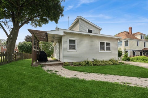 Tiny photo for 10808 N Woodstock Street, Huntley, IL 60142 (MLS # 12732683)