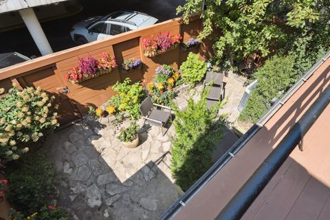 Tiny photo for 524 W Barry Avenue, Chicago, IL 60657 (MLS # 12491352)