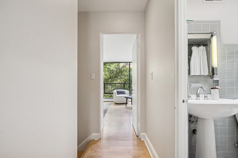 Tiny photo for 524 W Barry Avenue, Chicago, IL 60657 (MLS # 12491352)