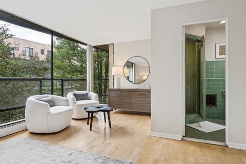 Tiny photo for 524 W Barry Avenue, Chicago, IL 60657 (MLS # 12491352)