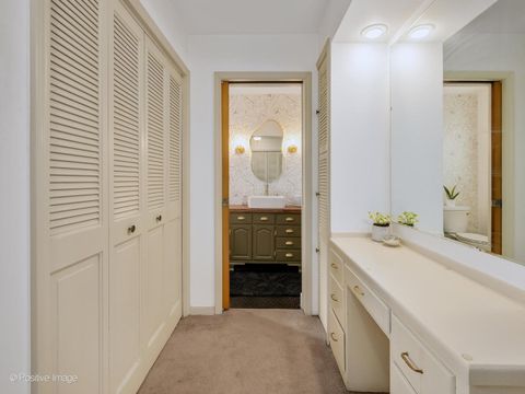 Tiny photo for 5549 Laurel Avenue, La Grange Highlands, IL 60525 (MLS # 12570937)