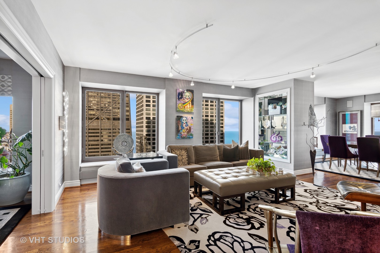 161 E CHICAGO Avenue 42A