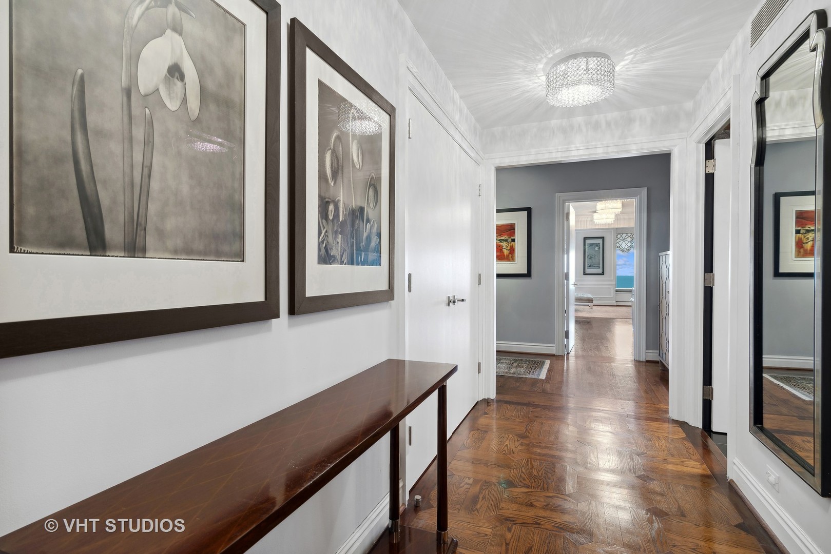161 E CHICAGO Avenue 42A
