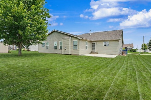 Tiny photo for 609 N Glover Court, St. Joseph, IL 61873 (MLS # 12692107)