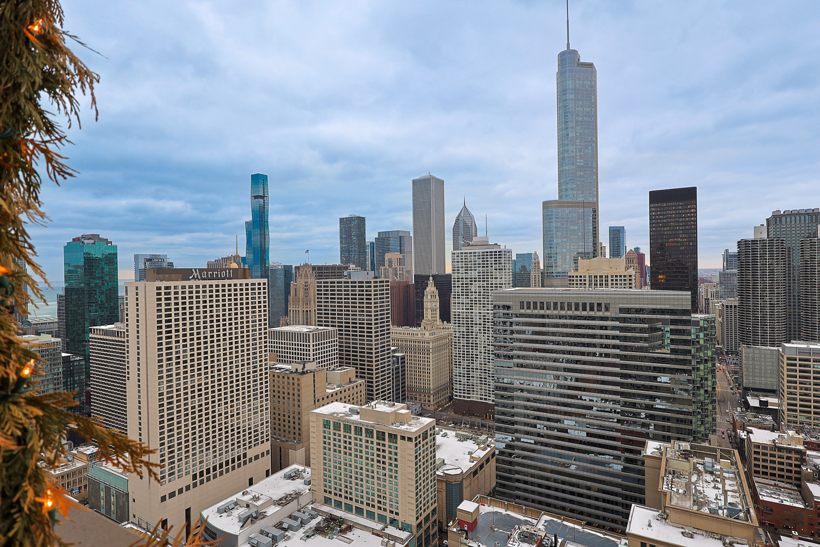 10 E Ontario Street 4904