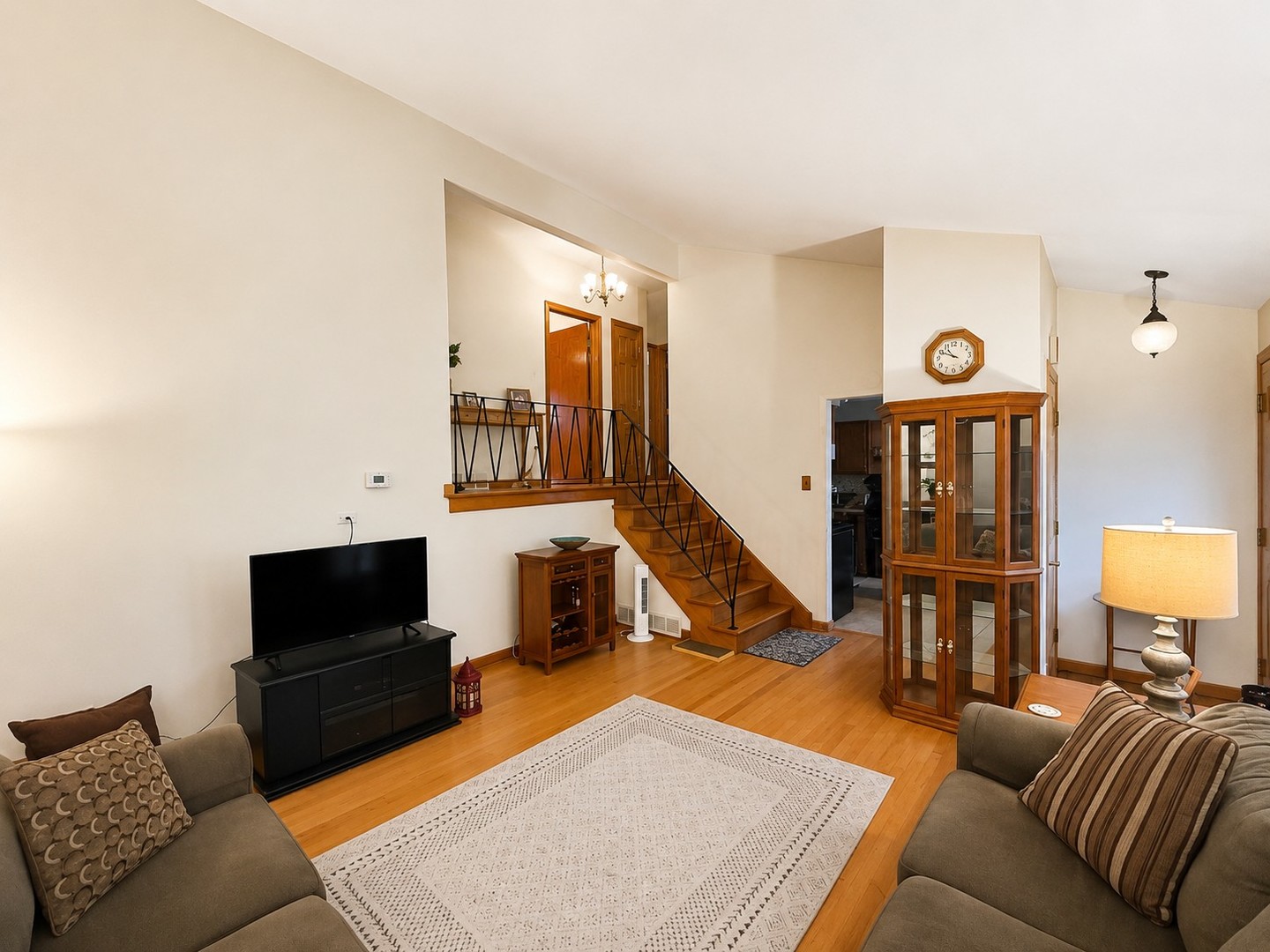 3613 W 120th Place