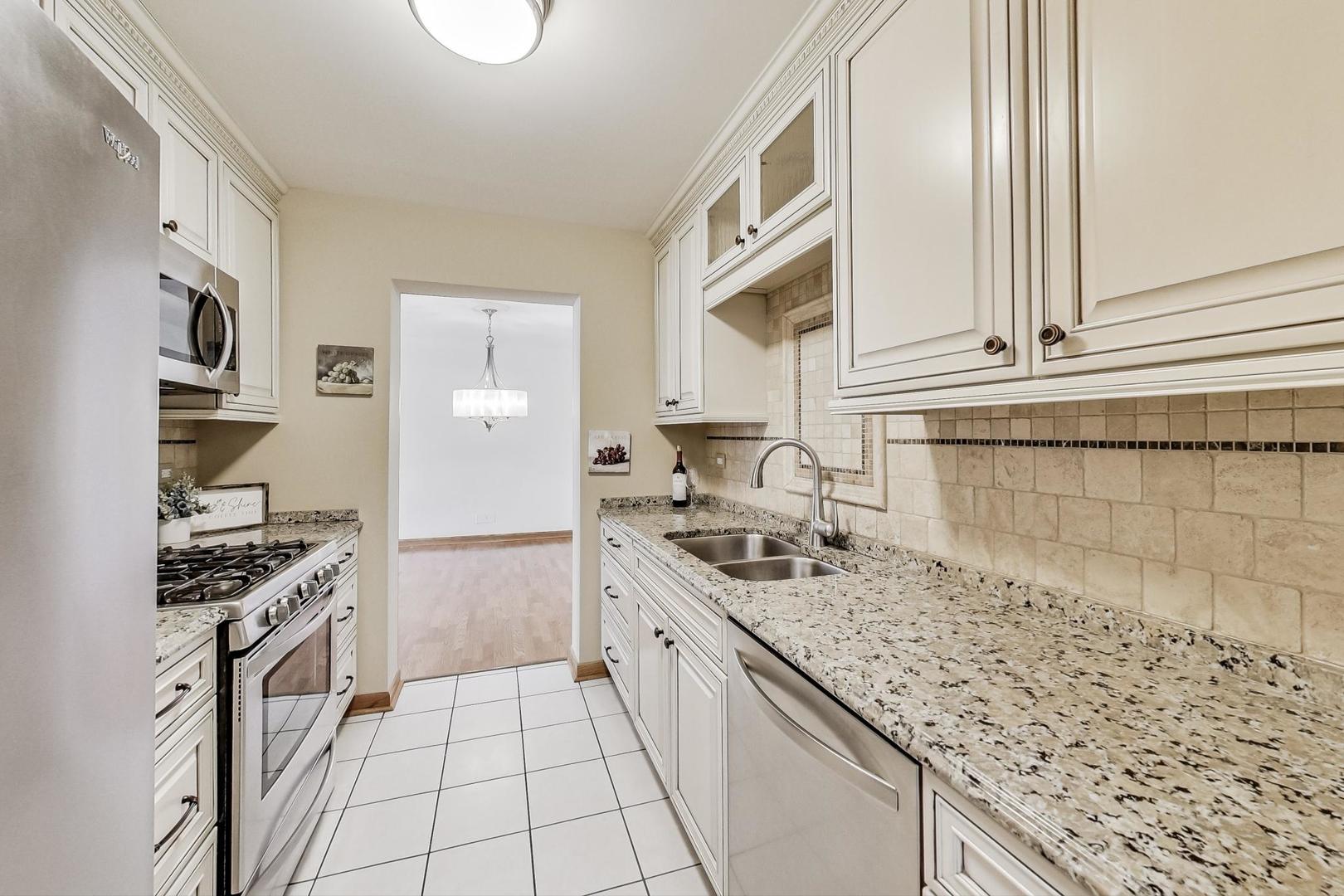 500 Thames Parkway 1C