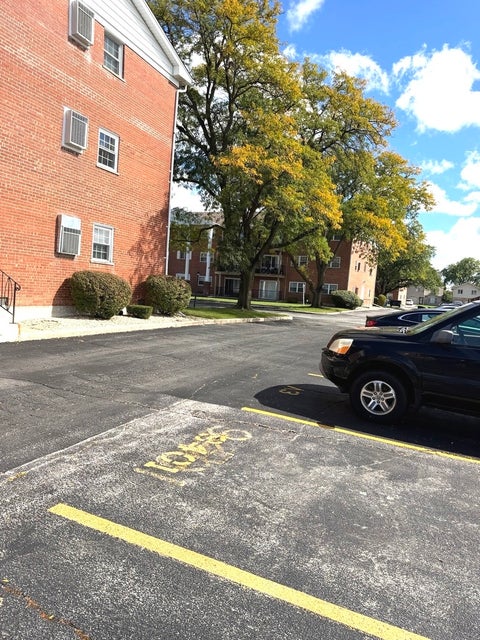 Tiny photo for 6135 W 94th Street #A3, Oak Lawn, IL 60453 (MLS # 12776282)