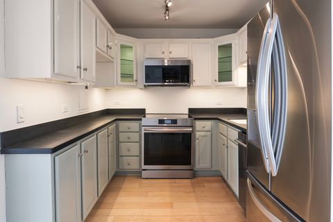 Tiny photo for 1440 N LAKE SHORE Drive #8G, Chicago, IL 60610 (MLS # 12531083)