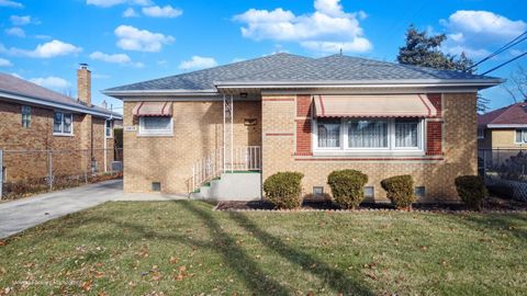 Photo of 10610 Essex Street, Westchester, IL 60154 (MLS # 12548291)