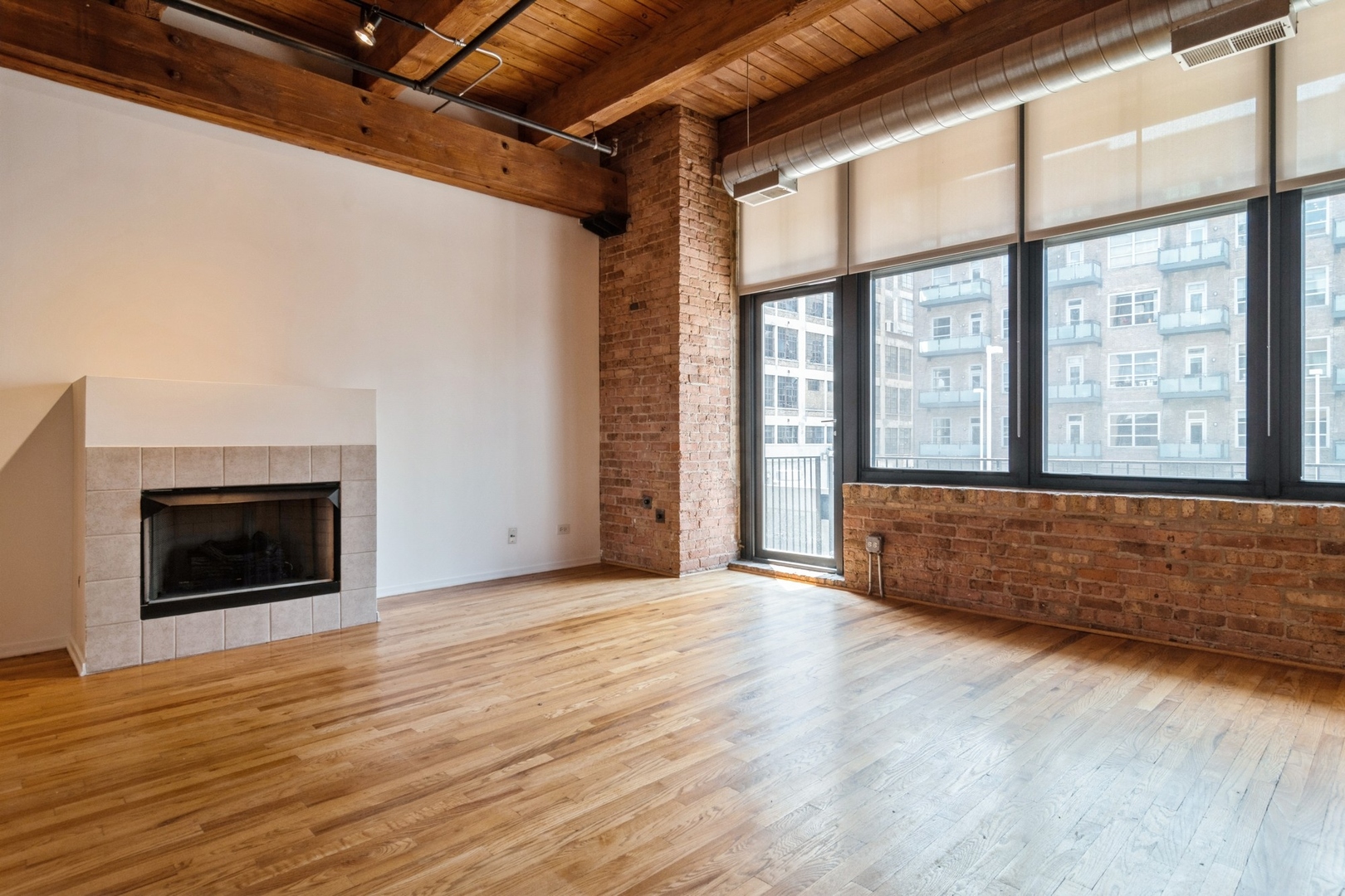 625 W JACKSON Boulevard 306