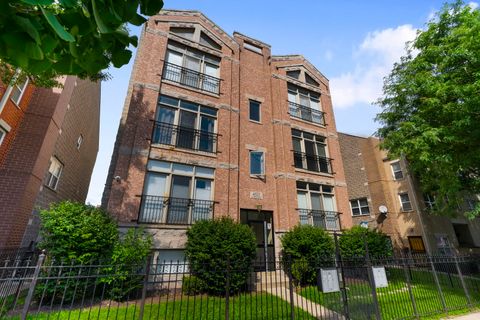 Photo of 4532 S INDIANA Avenue #2N, Chicago, IL 60653 (MLS # 12456867)