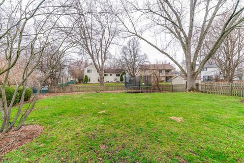 Tiny photo for 125 S Deerpath Drive, Vernon Hills, IL 60061 (MLS # 12611941)