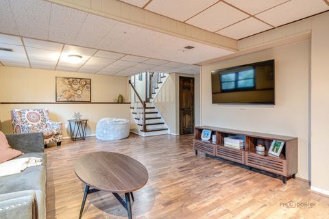 Tiny photo for 125 S Deerpath Drive, Vernon Hills, IL 60061 (MLS # 12611941)