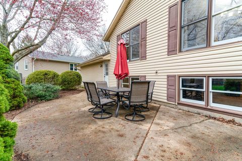 Tiny photo for 125 S Deerpath Drive, Vernon Hills, IL 60061 (MLS # 12611941)