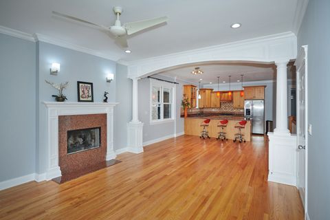 Tiny photo for 5021 N Kenmore Avenue #1N, Chicago, IL 60640 (MLS # 12593507)