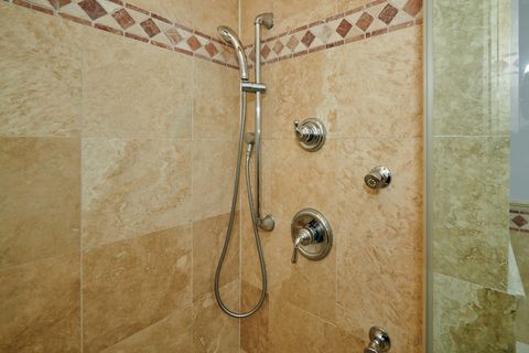 Tiny photo for 5021 N Kenmore Avenue #1N, Chicago, IL 60640 (MLS # 12593507)