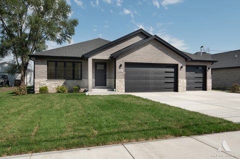 Photo of 9605 S 78th Court, Hickory Hills, IL 60457 (MLS # 12741317)