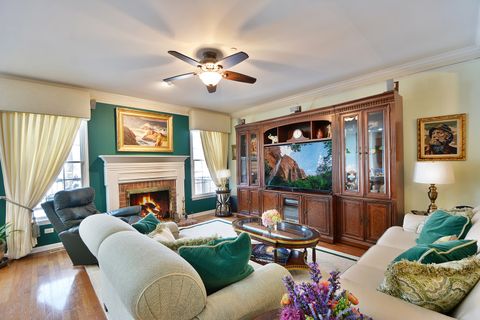 Tiny photo for 23 Red Tail Drive, Hawthorn Woods, IL 60047 (MLS # 12551861)