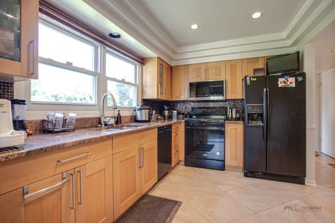 Tiny photo for 410 Lamont Terrace, Buffalo Grove, IL 60089 (MLS # 12741127)