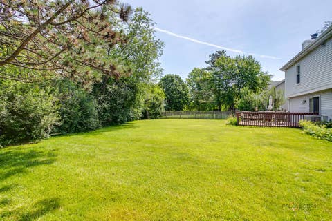 Tiny photo for 410 Lamont Terrace, Buffalo Grove, IL 60089 (MLS # 12741127)