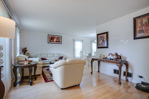 Tiny photo for 410 Lamont Terrace, Buffalo Grove, IL 60089 (MLS # 12741127)