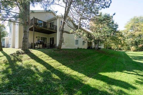 Tiny photo for 405 58th Place, Hinsdale, IL 60521 (MLS # 12793772)