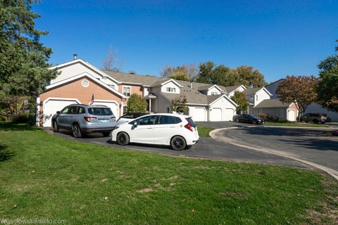 Tiny photo for 405 58th Place, Hinsdale, IL 60521 (MLS # 12793772)