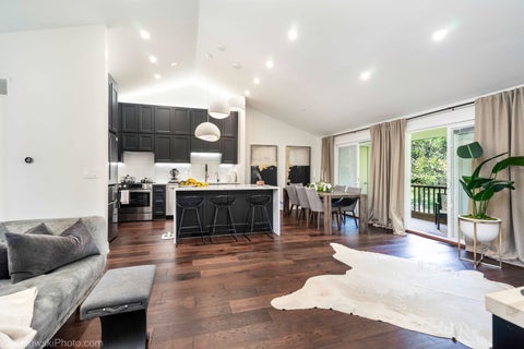 Tiny photo for 405 58th Place, Hinsdale, IL 60521 (MLS # 12793772)