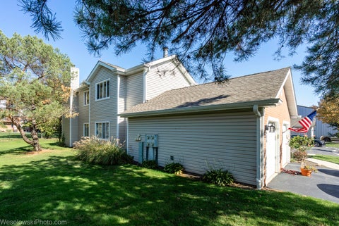 Tiny photo for 405 58th Place, Hinsdale, IL 60521 (MLS # 12793772)