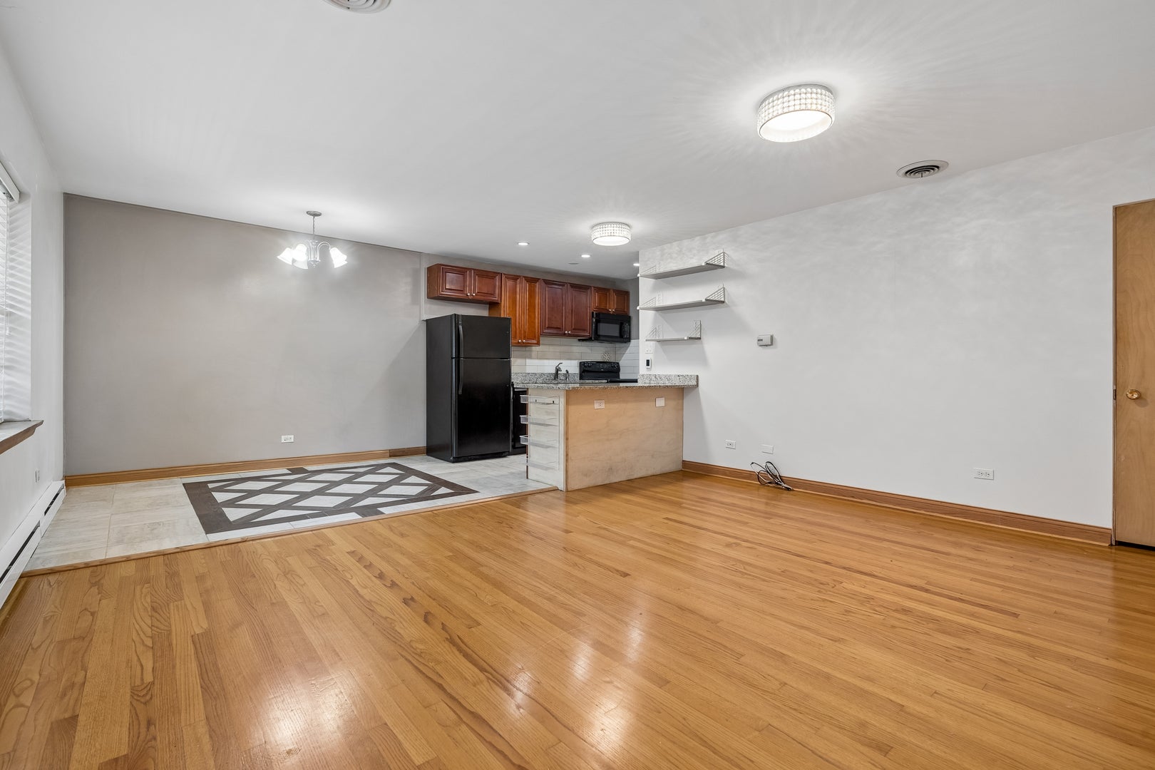 409 Lathrop Avenue 1B