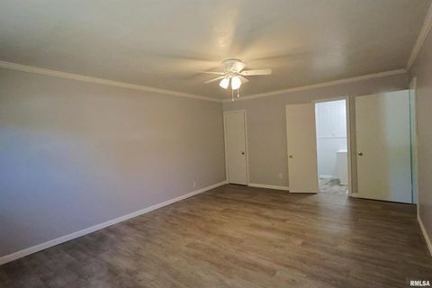 Tiny photo for 11 RIDGE Road, Centralia, IL 62801 (MLS # EB460101)