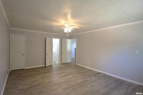 Tiny photo for 11 RIDGE Road, Centralia, IL 62801 (MLS # EB460101)